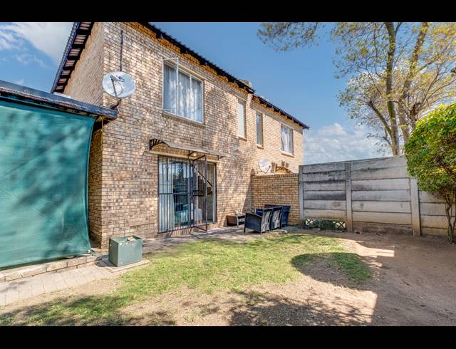 2 BEDROOM APARTMENT FOR SALE IN ALLEN'S NEK